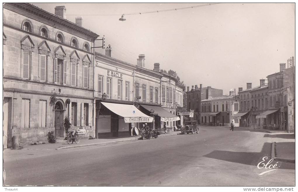 ¤¤  -  8  -  ETAULIERS  - La Route Vers Mirabeau - Chaussures, Maison E. Bacle - Café De La Paix - Alimentation - Gradignan