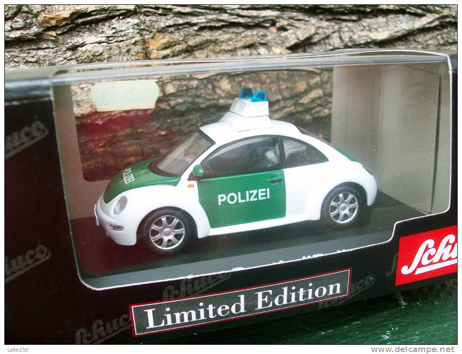 SCHUCO - VW NEW BEETLE POLIZEI  Avec Sa BOITE  Scala 1/43 - Schuco