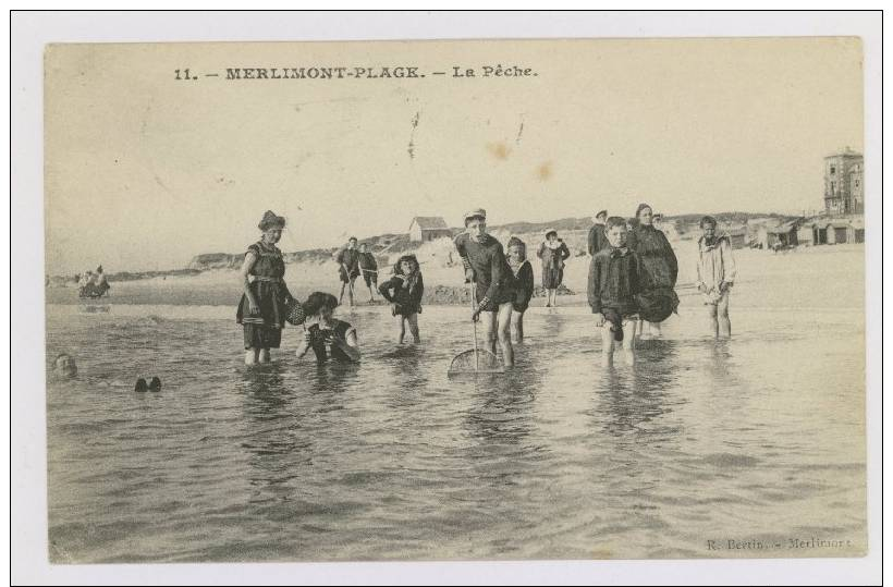 MERLIMONT PLAGE : La Pêche - Enfants Sur La Plage *f6043 - Autres & Non Classés