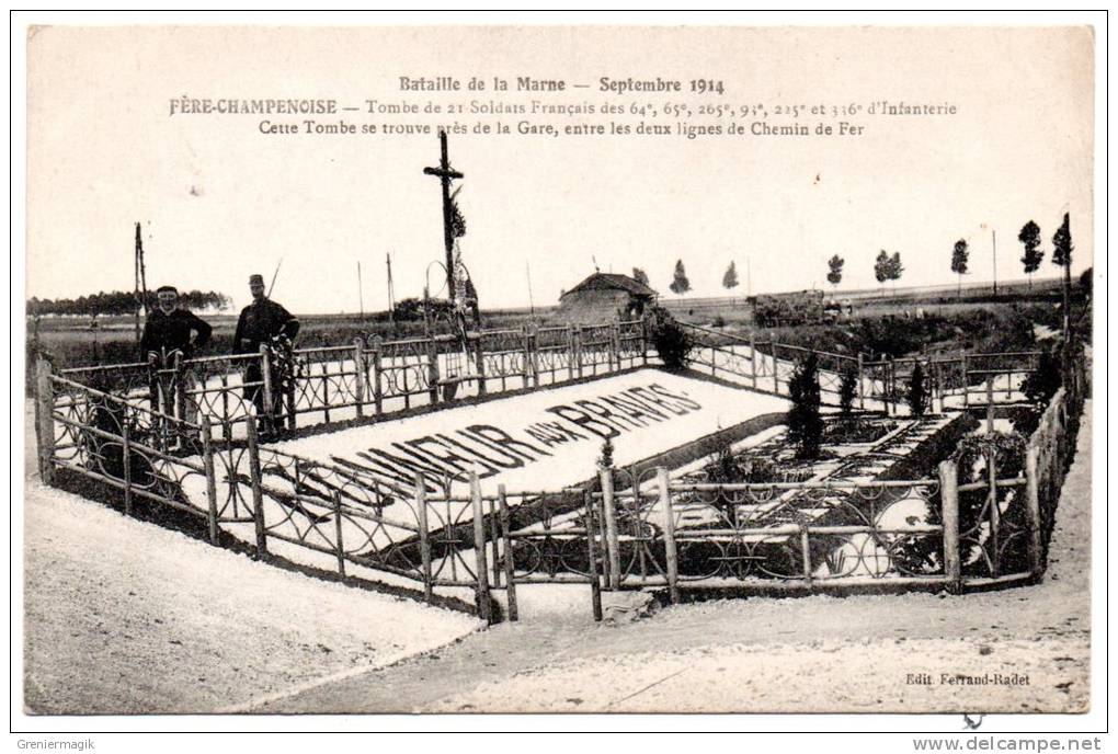 Cpa 51 - Fère Champenoise - Tombe De 21 Soldats...près De La Gare ... Edit. Ferrand Radet - Soldatenfriedhöfen