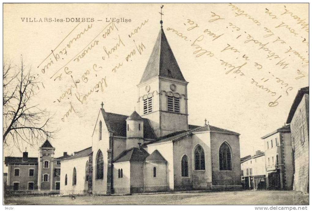 CPA (01) VILLARS LES DOMBES   L Eglise - Villars-les-Dombes