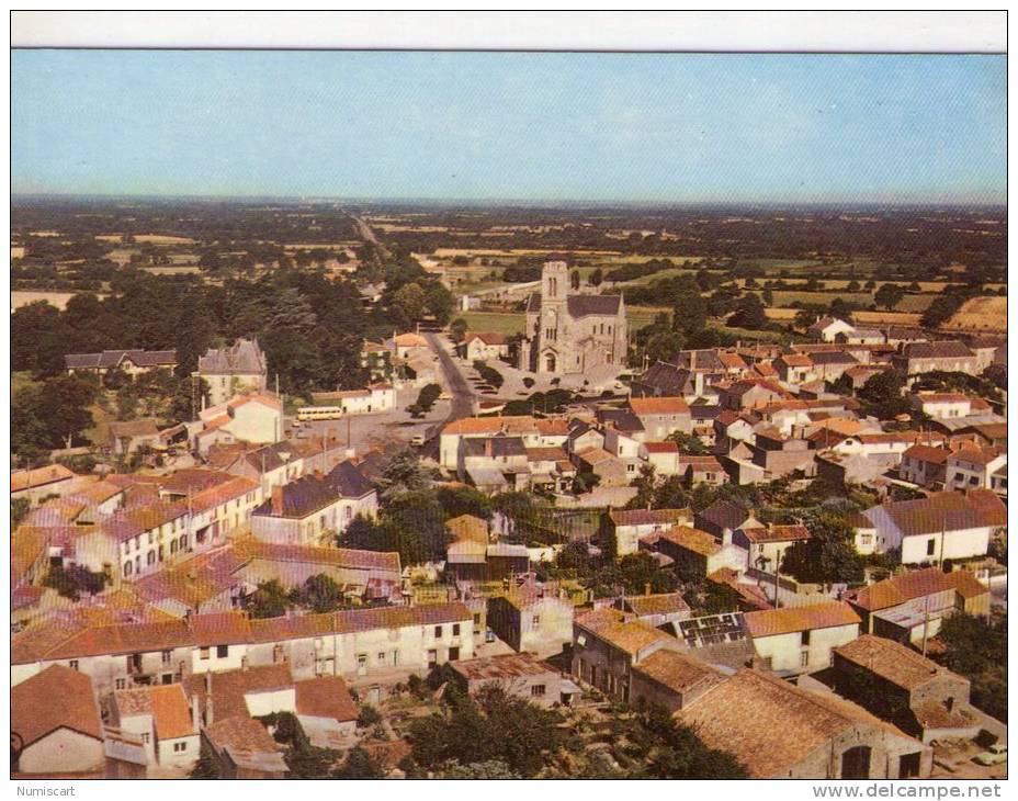 Les Lucs-sur-Boulogne..belle Vue Du Village..l´Eglise - Les Lucs Sur Boulogne