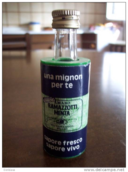 Amaro Ramazzotti Menta: Bottiglia Mignon Tappo Metallico. Distillerie F.lli Ramazzotti Milano Stab. Lainate - Alcoolici