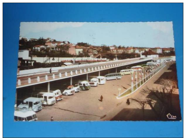 CPSM 30 ALES La Gare Routiere(vieux Bus Autocars) - Alès