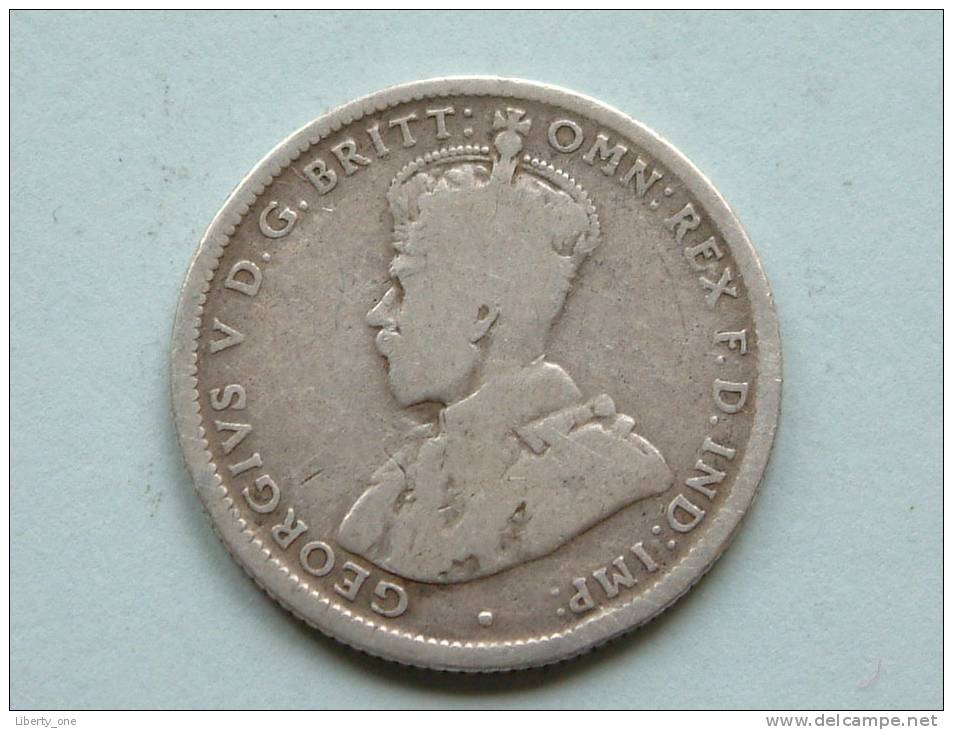 1915 - ONE SHILLING / KM 26 ( Uncleaned - For Grade, Please See Photo ) ! - Shilling