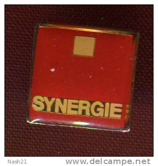 Pin's Synergie - Marques