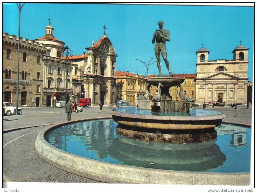 L'aquila-piazza Duomo - L'Aquila