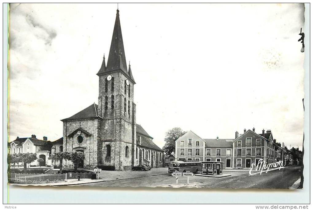 GUIGNES-RABUTIN  -  Place De L'Eglise. - Autres & Non Classés