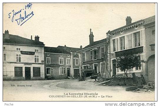 N°23338 -cpa Colombey Les Belles -la Place- - Colombey Les Belles