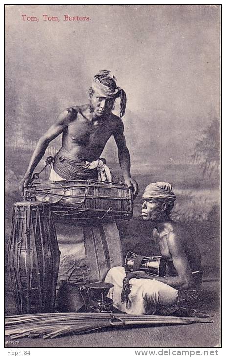 CEYLAN - TOM TOM BEATERS - CARTE POSTALE NON VOYAGEE. - Sri Lanka (Ceylon)