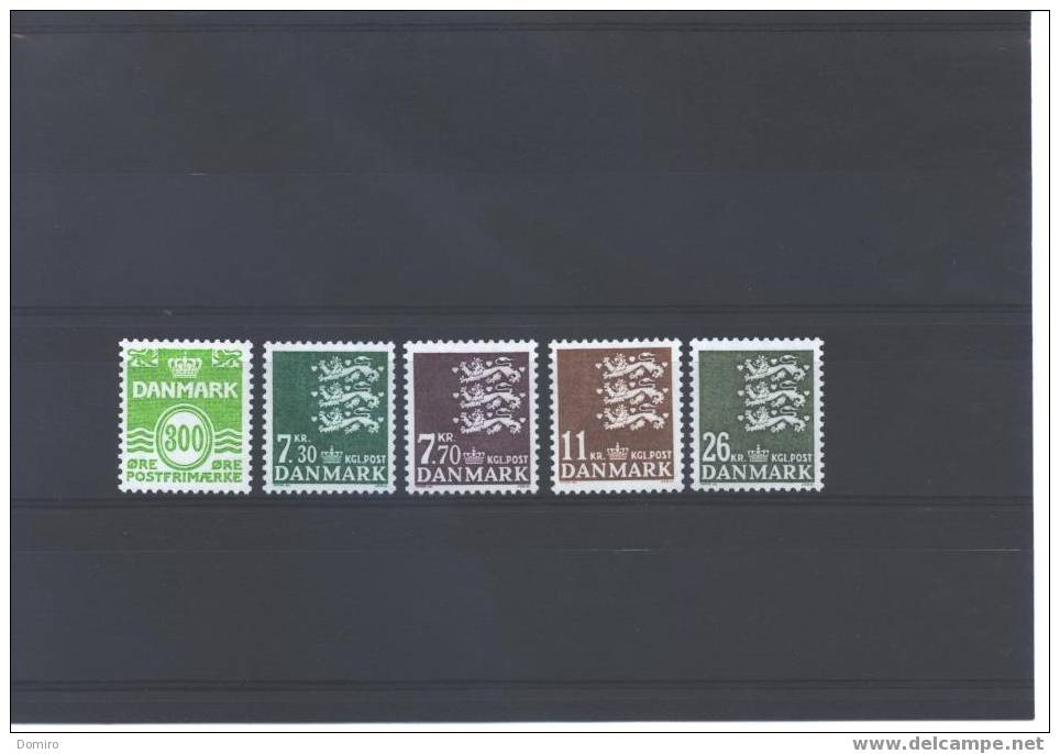 DK 937/41 **  (MNH)     Cote Y/T:  27.50 € - Unused Stamps