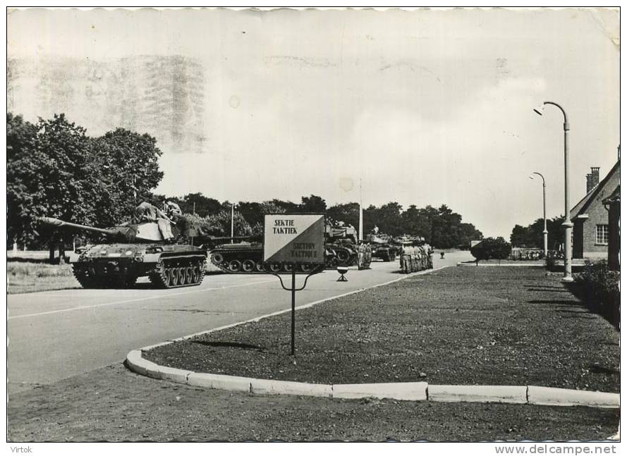 Leopoldsburg  :  Opleidingscentrum :  TANK -  CANON     -  GROOT FORMAAT - Leopoldsburg