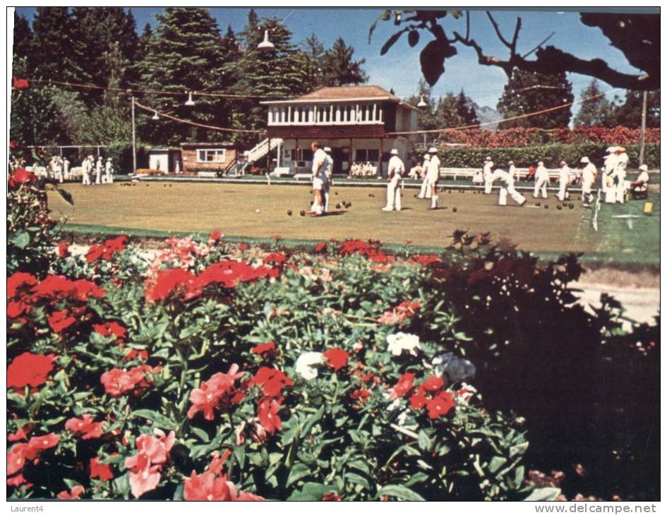 (133) Sport - Lawn Bowl - Queenstown New Zealand - Bowling