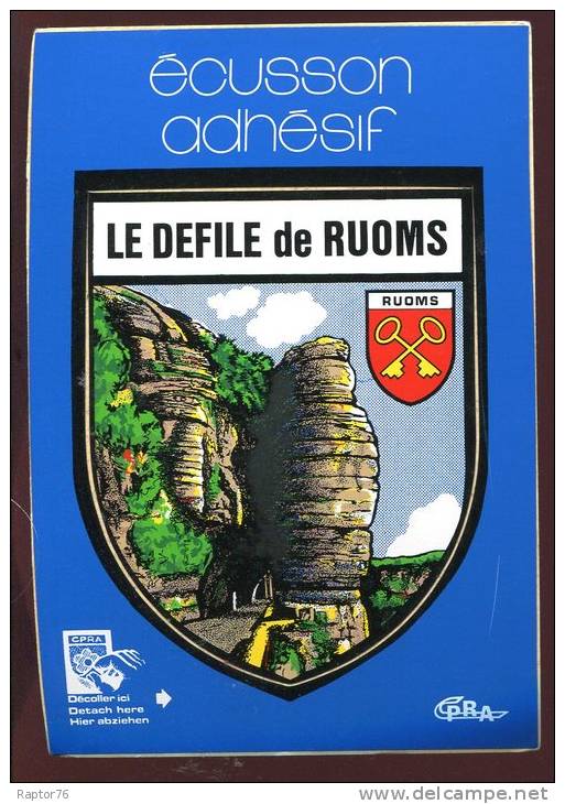 CPM  DEFILE DE RUOMS  Blason Ecusson Adhésif Autocollant Edition CPRA - Ruoms