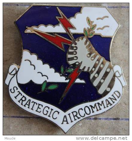 STRATEGIC AIRCOMMAND - ECLAIR US ARMY    (BLEU) - Militaria