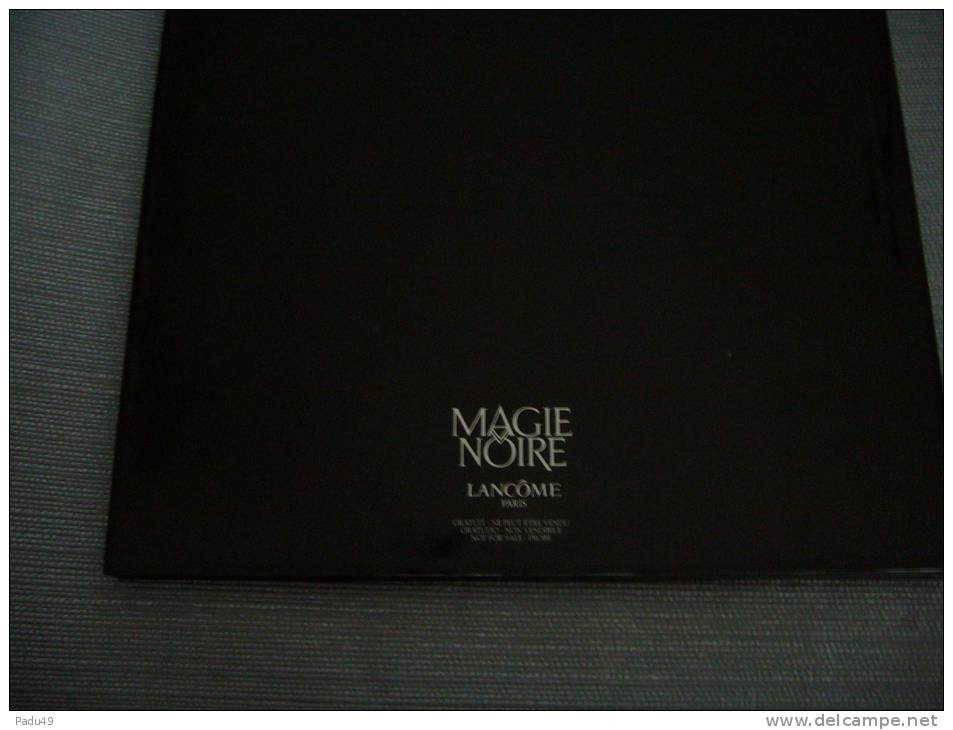 MAGIE DE FEMME (magie Noire De Lancome) Photos De Christian Moser - Libri