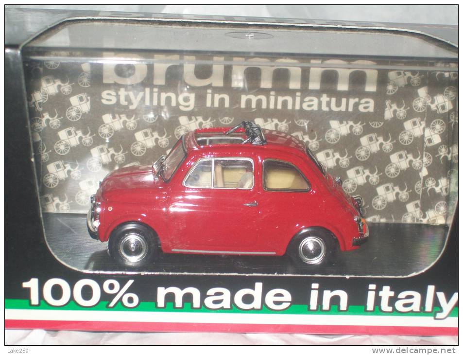 BRUMM - R454 -  FIAT 500F  ROSSO  AVEC SA BOITE Scala 1/43 - Brumm