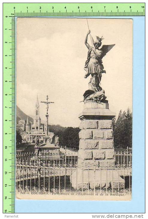 ND Photo Lourdes 1914 (Statue De Saint Michel En Face De L´esplanade Et Basilique ) Les Hautes Pyrénées France - Monuments