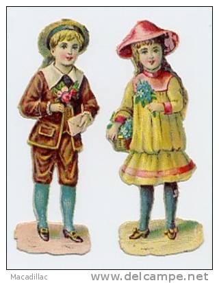 Couple D'enfants Avec Des Fleurs - Enfants