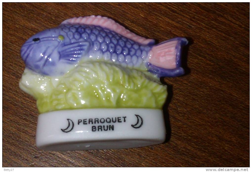 FEVE POISSON PERROQUET BRUN Série Atlas - Tiere