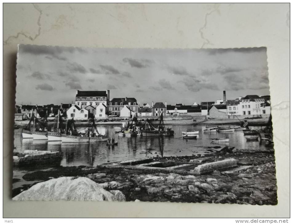 VDS CPA LESCONIL LE PORT ET LES HOTELS SUPERBE PANORAMA BELLE PERSPECTIVE - Lesconil