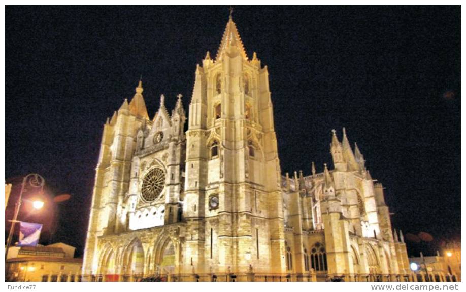 Monuments Of Spain - Catedral De Leon Postcard Collector - Monumentos