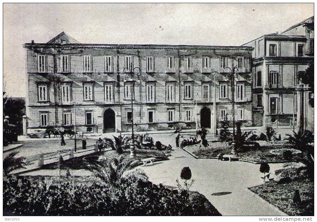 Bellissima Cartolina     - PORTICI DEL TEMPO ANDATO " Palazzo Buono" - Portici