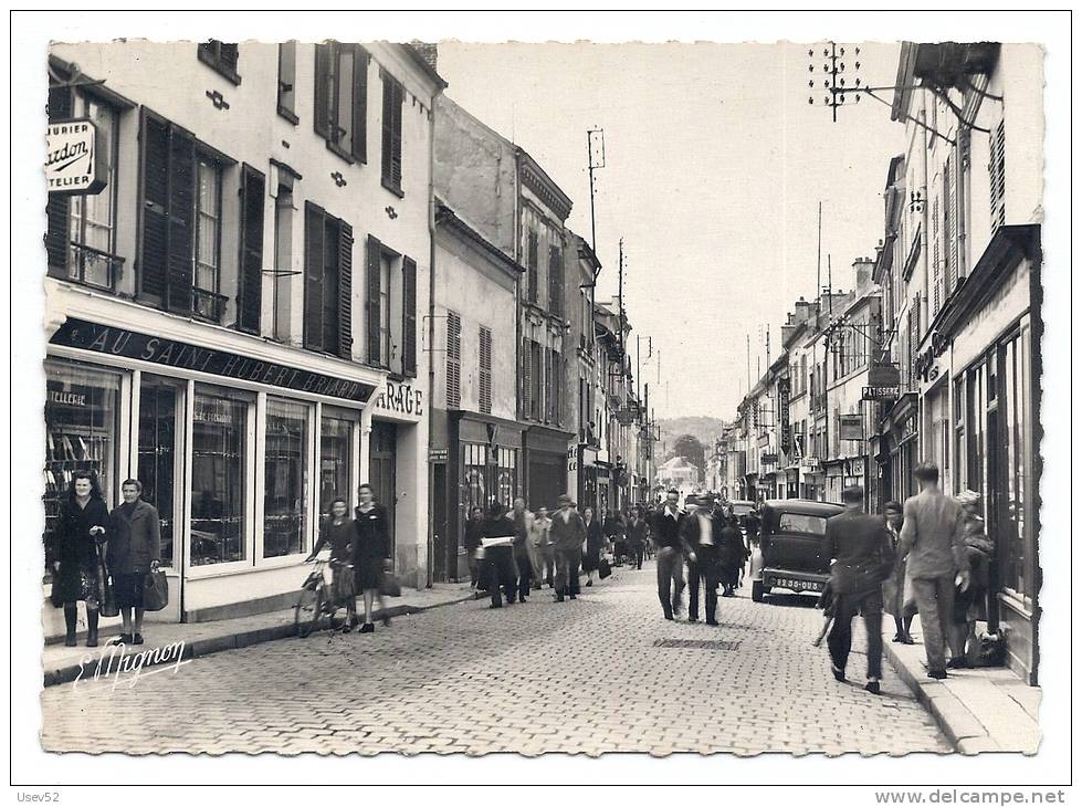 CPSM Coulommiers - Rue De Melun - Coulommiers