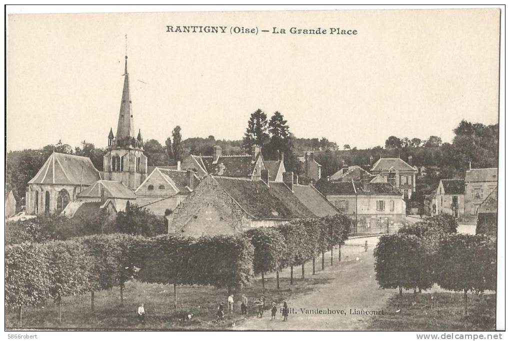 CARTE POSTALE PHOTO ORIGINALE ANCIENNE DE RANTIGNY ; LA GRANDE PLACE ; OISE (60) - Rantigny