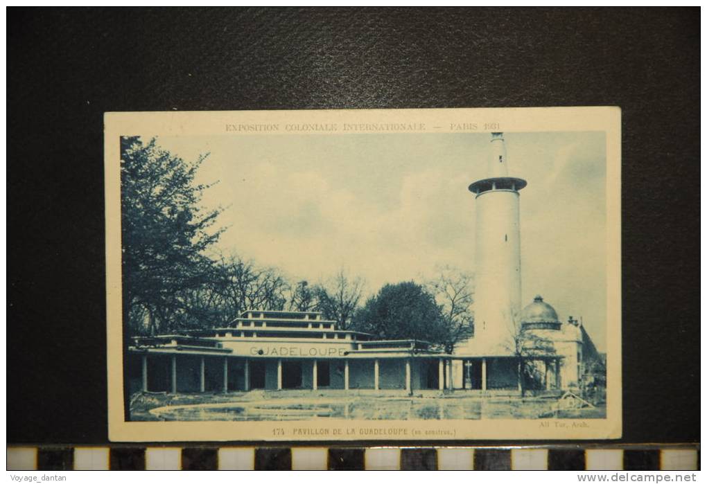 CP, 75, Paris Exposition Coloniale Internationale Paris 1931 Pavillon De La Guadeloupe En Construction - Exhibitions