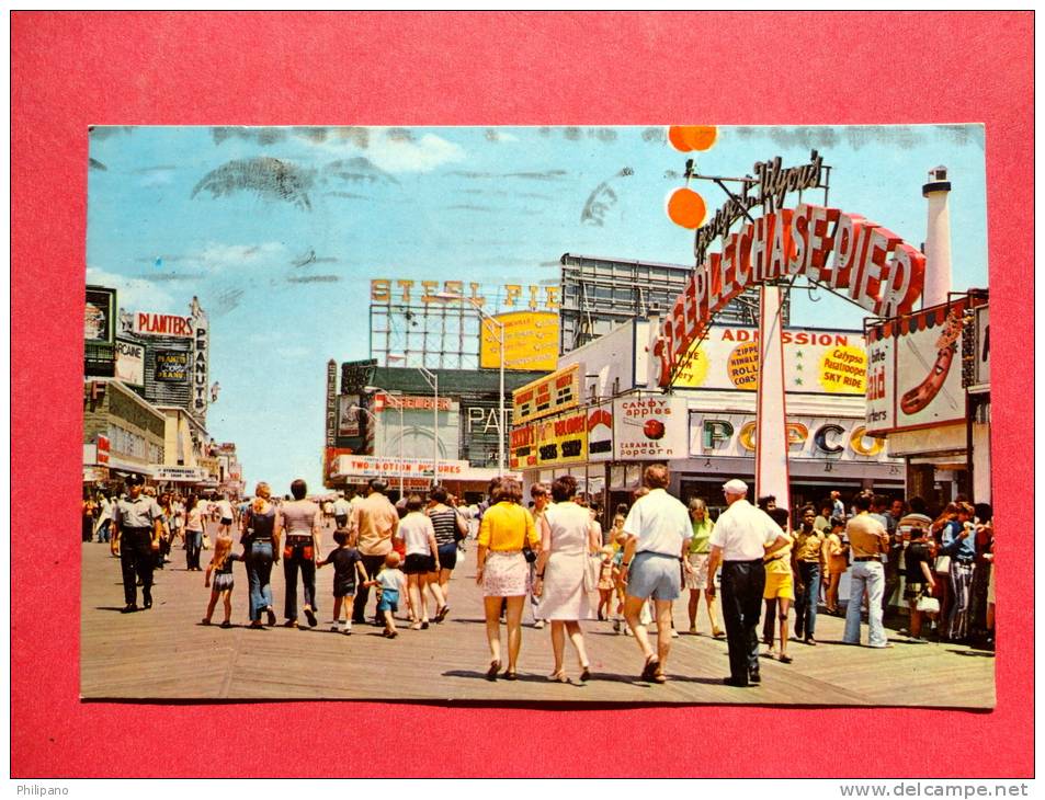 - New Jersey > Atlantic City  Close Up Boardwalk Strollers 1973 Cancel    - -- -ref 677 - Atlantic City