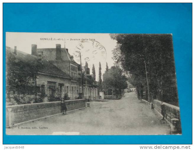 37) Genillé - Avenue De La Gare  - Année 1917  - EDIT -bardou - Genillé