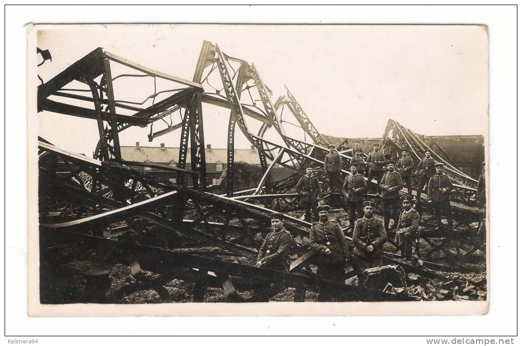 GARE  ( Ou PARC  ? )  DES  PIONNIERS  ,  APRÈS  L' EXPLOSION  ( Catastrophe De ZEPPELIN Ou Dirigeable ? ) - Accidentes