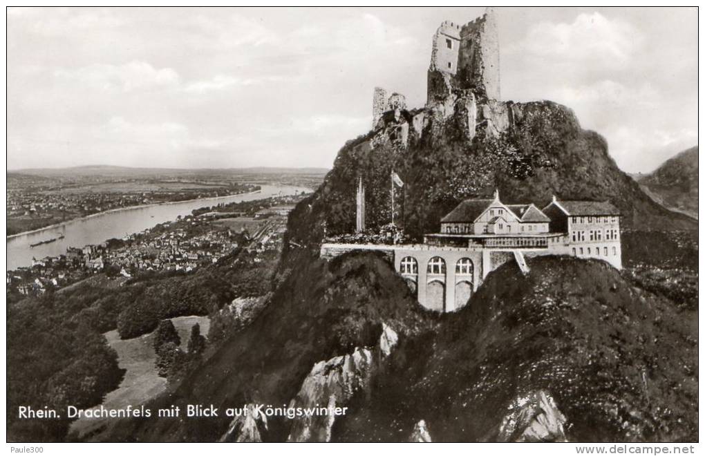 Königswinter - Drachenfels Mit Blick Auf Königswinter  L1 - Koenigswinter