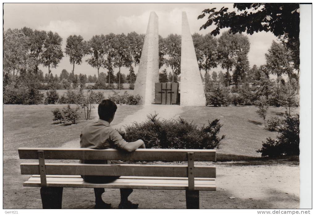 4134 RHEINBERG, Neues Ehrenmal, Springbrunnen - Moers