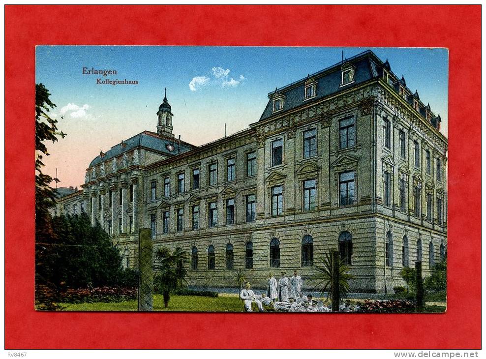 * ALLEMAGNE-ERLANGEN-Kollegienhaus(personnages  En Uniformes) - Erlangen