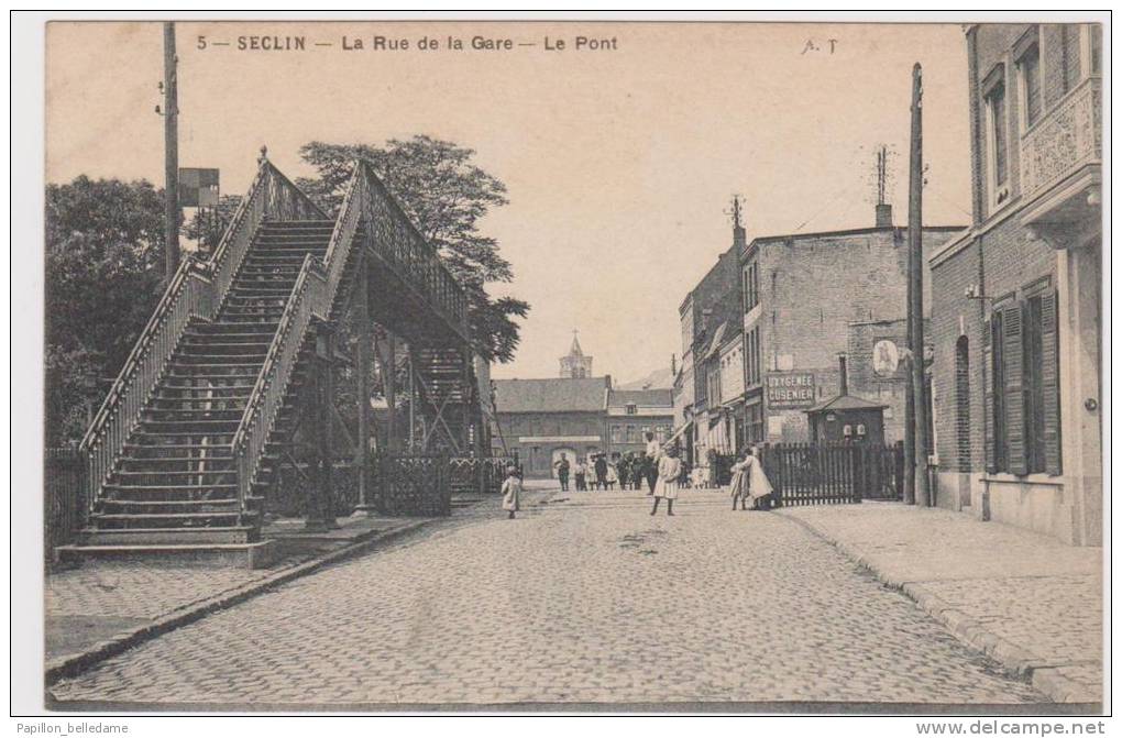 CPA 59  -  SECLIN -   La Rue De La Gare  - Le Pont - Seclin