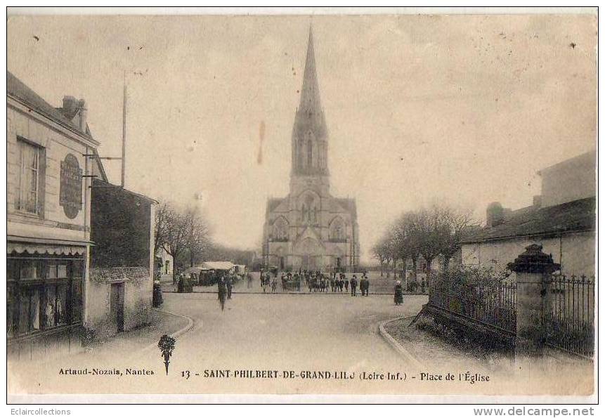 St Philbert De Grand-Lieu     Place De L'Eglise - Saint-Philbert-de-Grand-Lieu