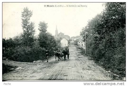 N°24145 -cpa Maures -l'arrivée Au Bourg- - Autres & Non Classés