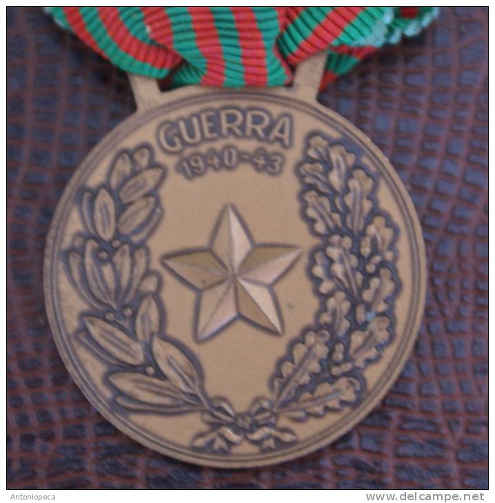 MEDAGLIA IN BRONZO GUERRA 1940 -1943 - Italië