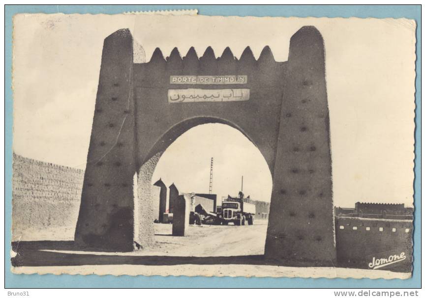 ADRAR : Porte De Timimoun , Camion Pompe Essence En Petit Plan , Format Cpa , Recto Verso - Scènes & Types