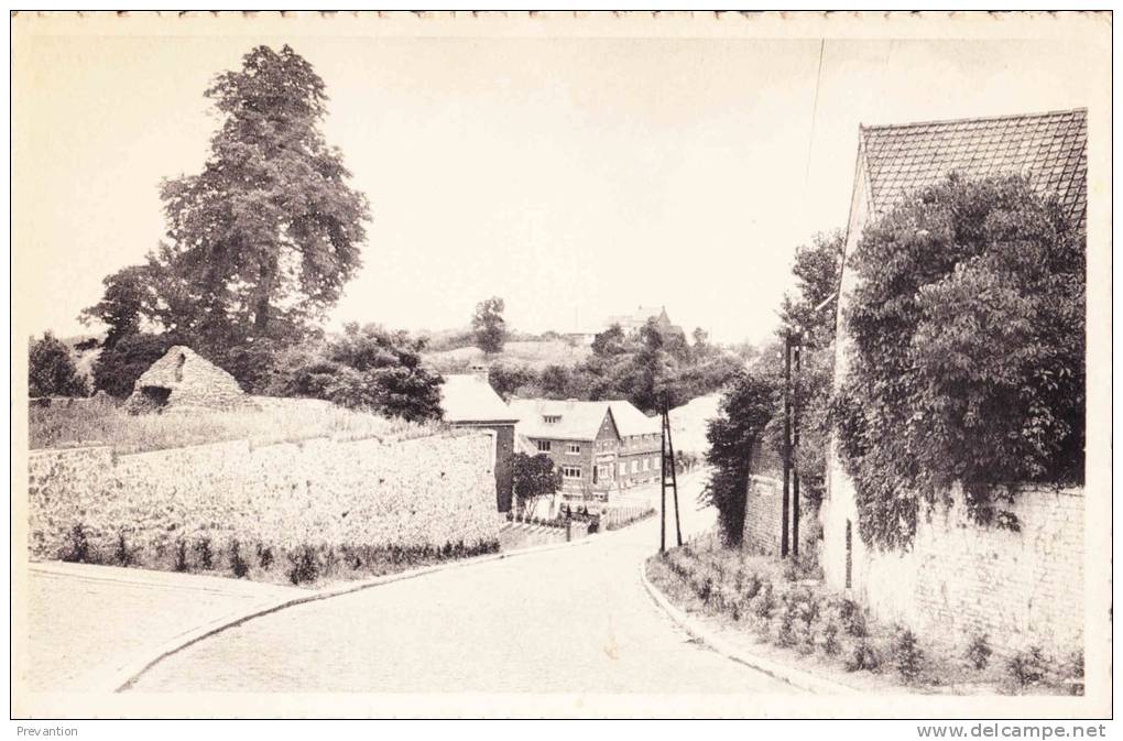 CHAUMONT - Tienne De L'Eglise Et La Grotte ND De Lourdes - Splendide Carte - Chaumont-Gistoux