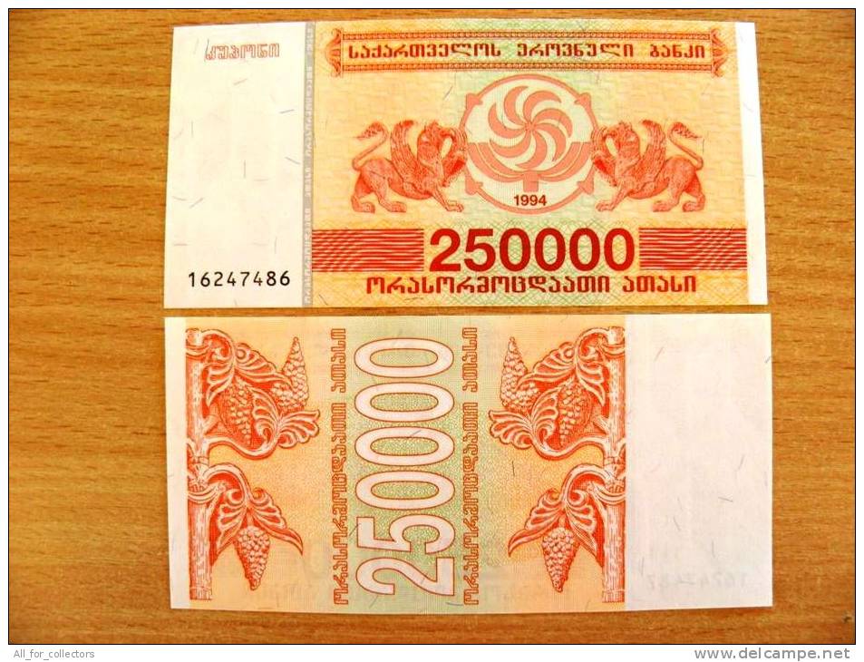 UNC Banknote From Georgia, 250000 (laris) 1994, Pick 50, Bunches Of Grapes - Géorgie