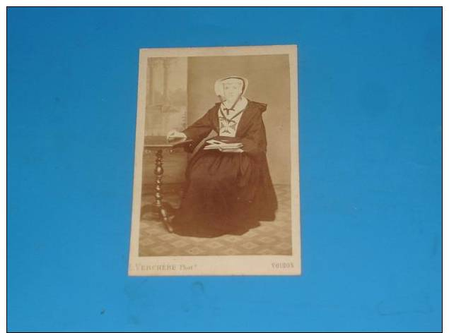 PHOTO CDV Tante De Andree De St Aupre (beau Costume ) Voiron Verchere - Anciennes (Av. 1900)