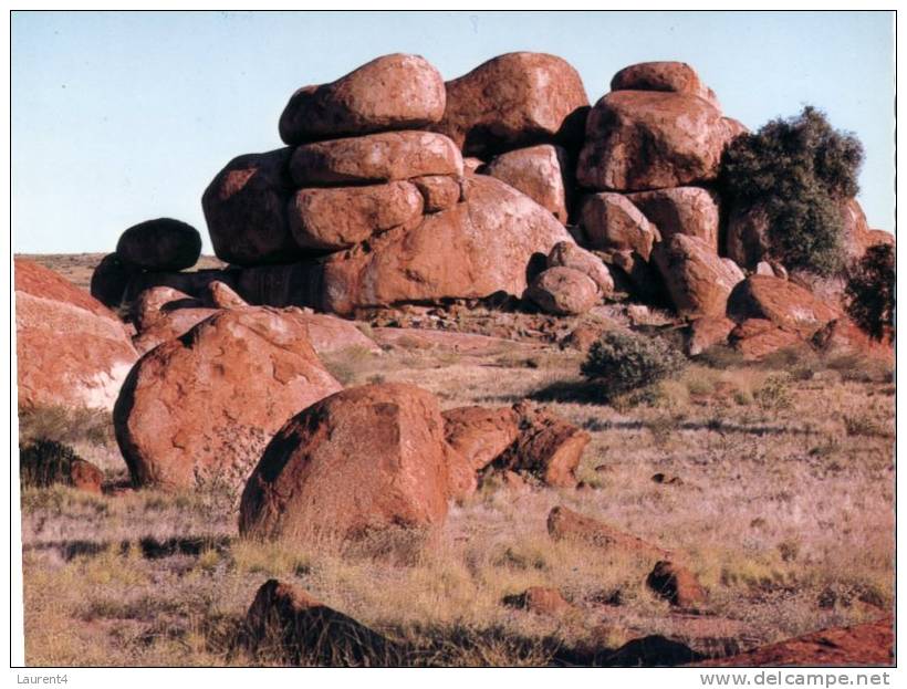 (750) Australia - NT - Devils Marbles - Alice Springs