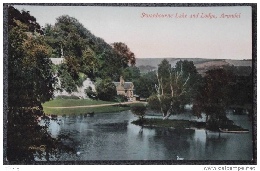 CPA ROYAUME UNI ANGLETERRE ARUNDEL SWANBOURNE LAKE AND LODGE Non Ecrite Superbe - Arundel