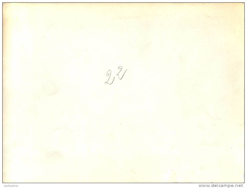 PHOTO FORMAT 24 X 18 CM ISSY LES MOULINEAUX CONGRE SYNDICAL SECTIONS SYNDICALES  SALLE DES FETES MAI 1948 R2 - Places