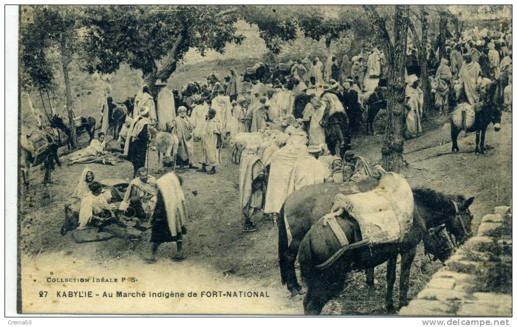 TAOURIRT AMOUKRAN ; FORT NATIONAL - Au Marché Indigène, - Sonstige & Ohne Zuordnung