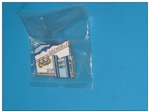 Rare Pins GRENOBLE La Poste 20 Eme Anniversaire 1971 1991 - Administrations