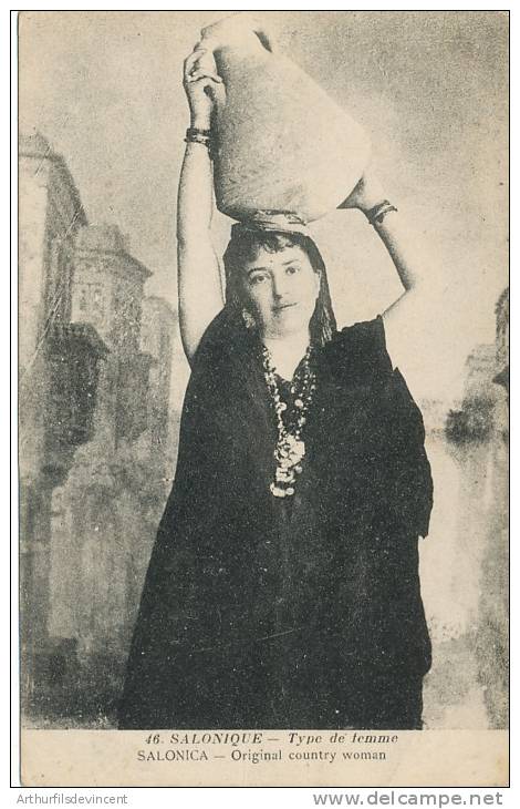 SALONIQUE -TYPE DE FEMME PORTEUSE D´EAU - Turquie